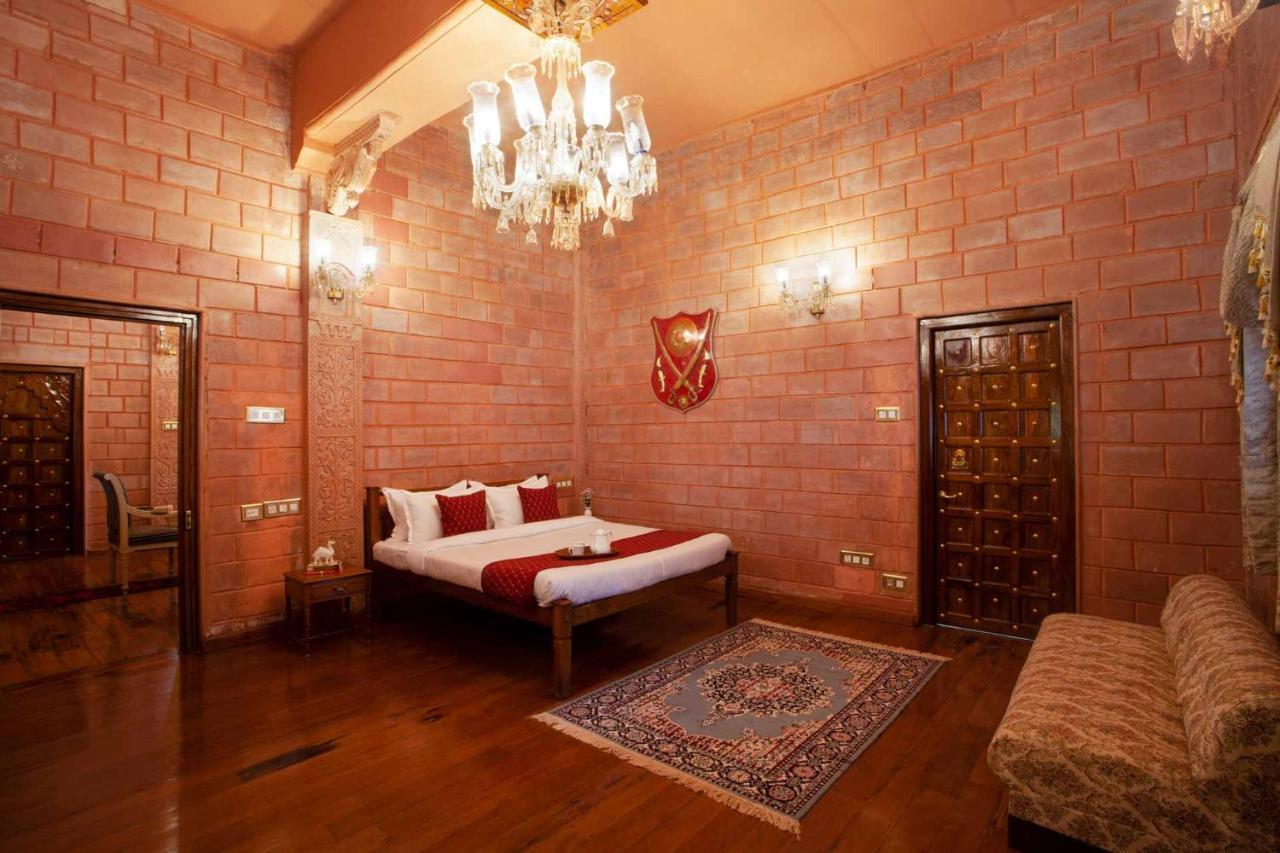 Stayvista At Pink Palace Rajasthani Decor Ooty Exterior foto