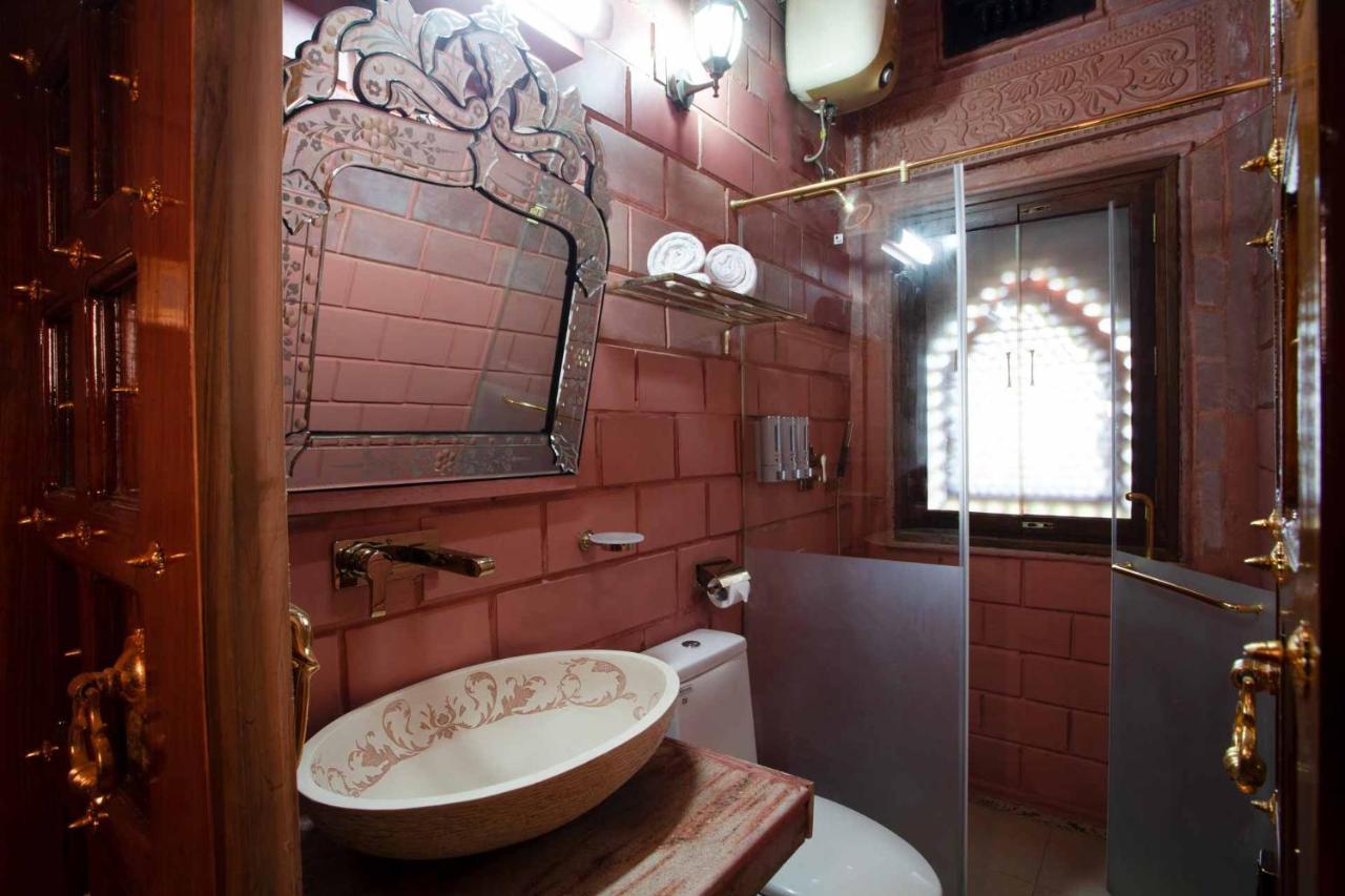 Stayvista At Pink Palace Rajasthani Decor Ooty Exterior foto
